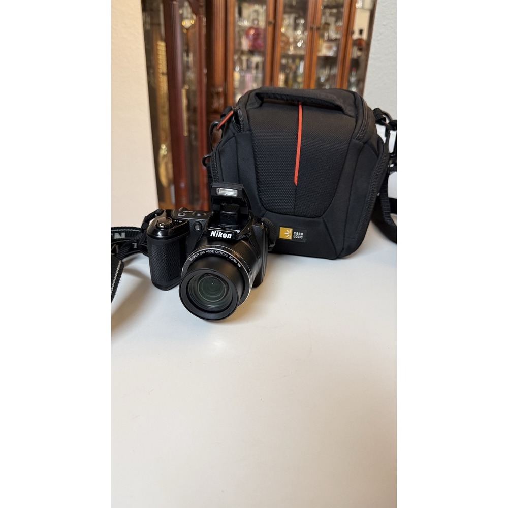 Nikon COOLPIX L310 14.1MP Digital Camera 21x Zoom Black Tested w/ Case
